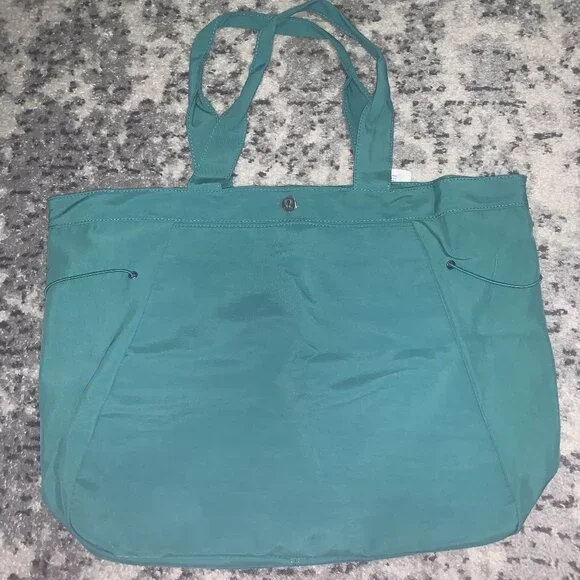Lululemon Tote Bag - Picture 1 of 4